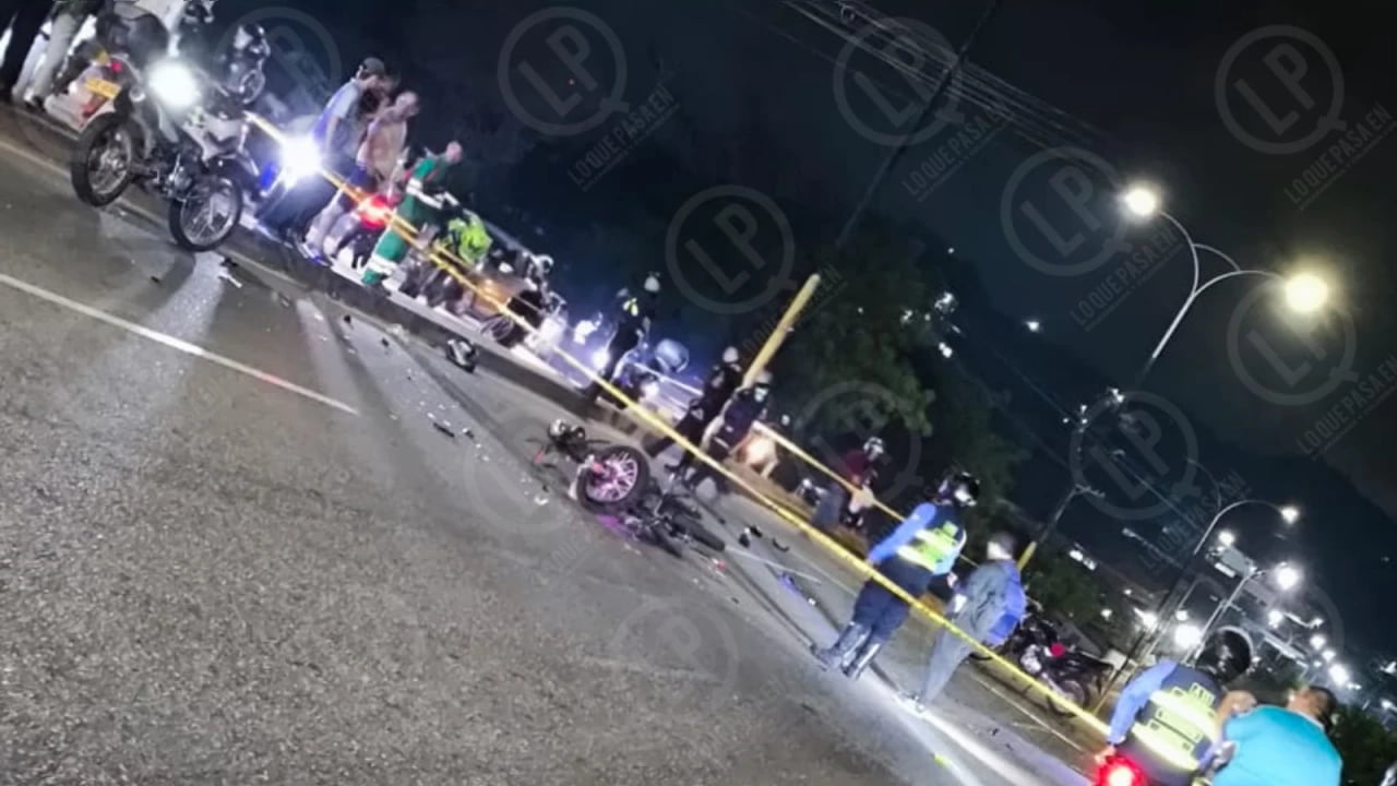 Un joven falleció y otro herido tras choque de motos en puente palenque