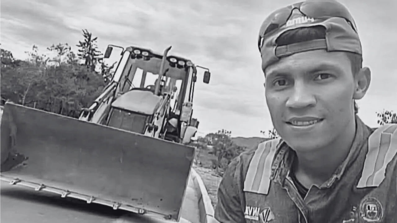 Elías murió en derrumbe manejaba maquinaria en vía Bucaramanga–Matanza