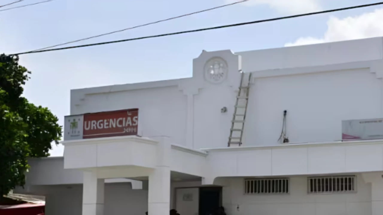 Joven fue atacada a puñaladas por expareja mientras veía un partido de fútbol