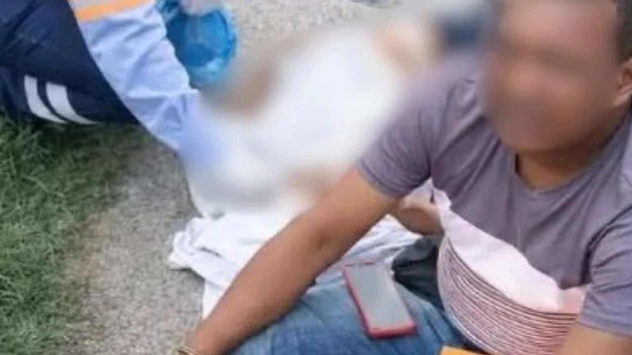 “¡Mira dónde acabaste, mi viejo!”: adulto mayor murió tras ser arrollado en plena vía.