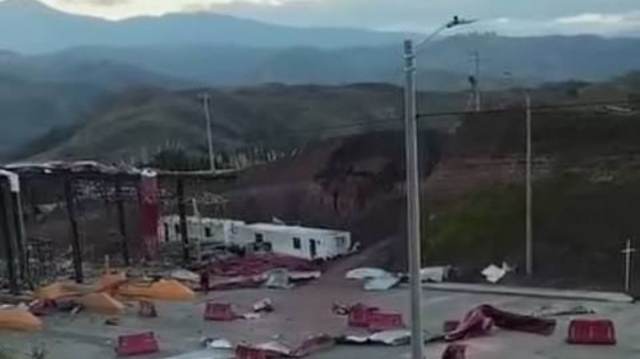 Ataque con explosivos dejó destruido el nuevo peaje de Mondomo