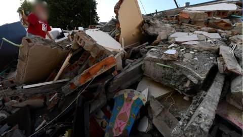 Sube a 181 la cifra de fallecidos tras fuerte terremoto en Colombia