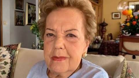 A sus 93 años murió la bumanguesa Beatriz Ardila Lülle de Beltrán.