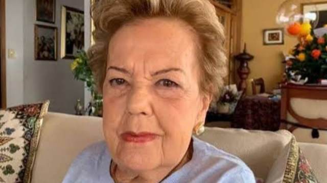 A sus 93 años murió la bumanguesa Beatriz Ardila Lülle de Beltrán.