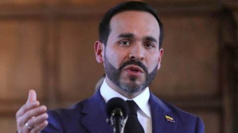De la espriella pidió reversar aumento de la gasolina de octubre