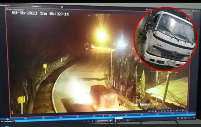 Conductor de una turbo fue golpeado y atracado en la vía a Vélez.