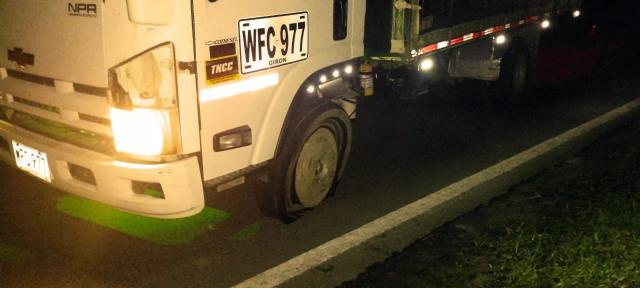GALERÍA: Accidente en vía Rionegro - El Playón dejó un motociclista herido.