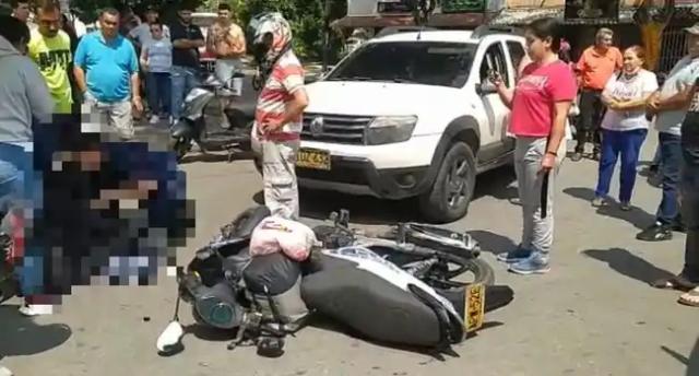 VIDEO Accidente  en la glorieta del consuelo en  Girón