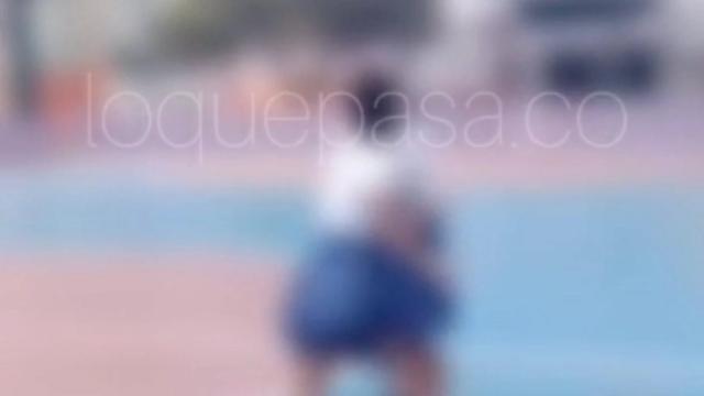 VIDEO:  Estudiantes protagonizan pelea a puños en un parque de Bucaramanga