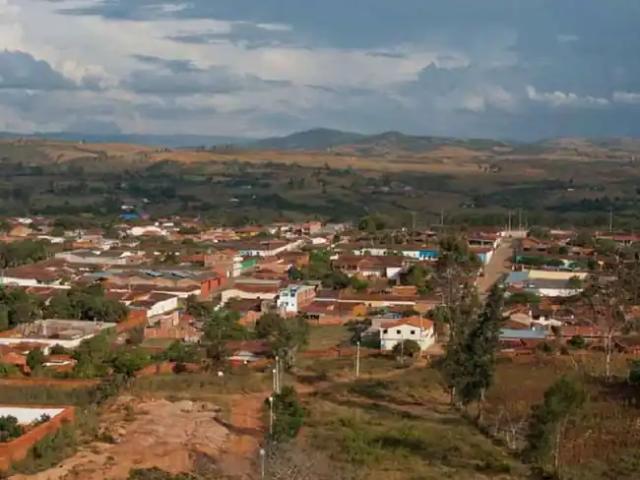 Adulto mayor murió al caerle un muro  encima en Santander