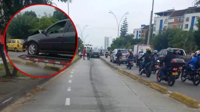 VIDEO: 4 heridos dejó accidente por invasión de carril de Metrolinea.