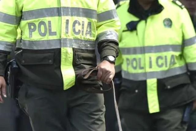 Siete policías fueron capturados acusados de haber robado varias casas de narcos