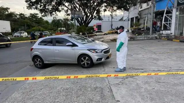 Tragedia en Girón:  Policía retirado fue hallado sin vida dentro de un vehiculo