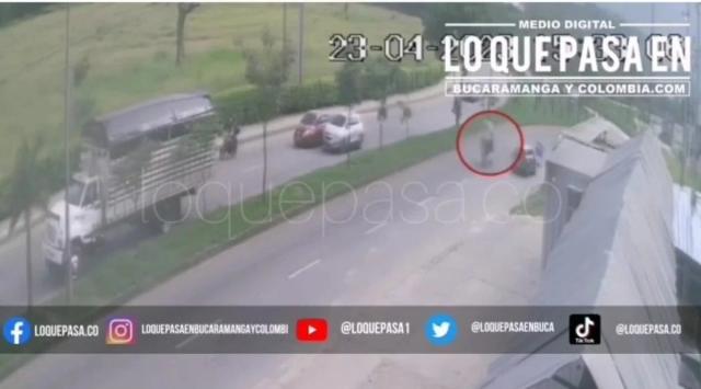 VIDEO: Adolescente se mató en aparatoso accidente en la vía Bucaramanga - Girón