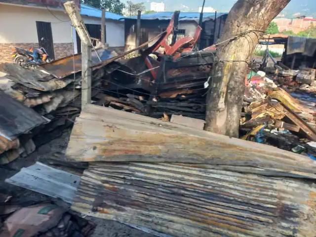 Afectados por incendio en Rincón de Girón piden ayuda