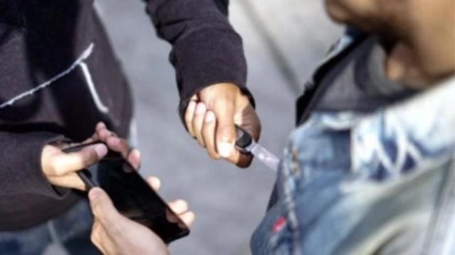 Joven fue apuñalado cuando intentaron robarle un celular