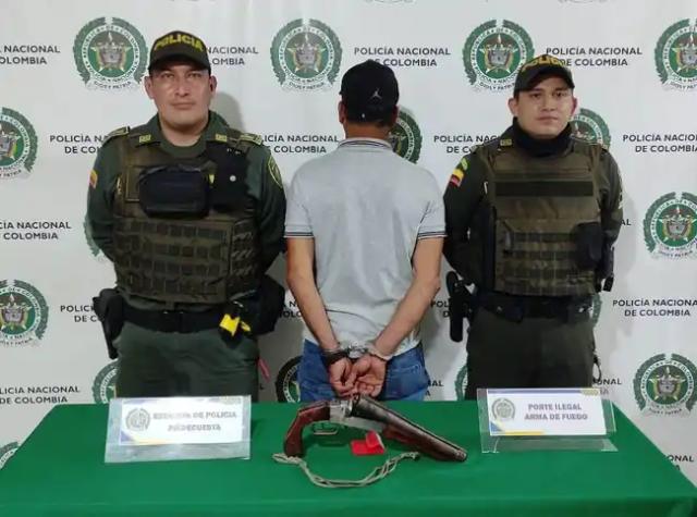 Capturado hombre quien portaba un arma de fuego en zona céntrica de Piedecuesta