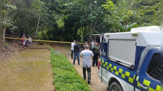 Llego a amenazarlo de muerte a su casa, saco una escopeta y lo mató