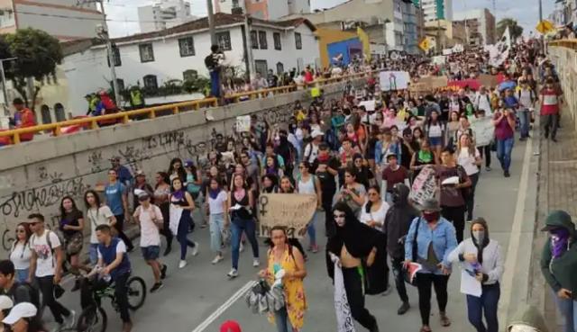 Mañana Bucaramanga se une a las marchas de la oposición del gobierno nacional