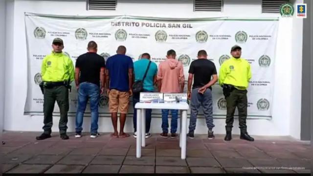 A la cárcel cinco hombres responsables de millonario hurto en finca de Aratoca