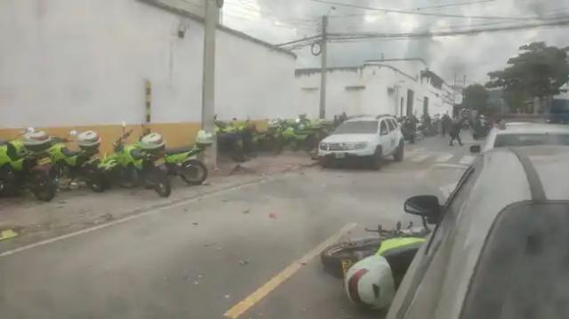 Última hora: Explosión en estación de policía de Bucaramanga deja varios heridos