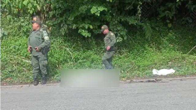 Hallan cuerpo sin vida de un hombre a un costado en el Playón, al parecer era un polizón
