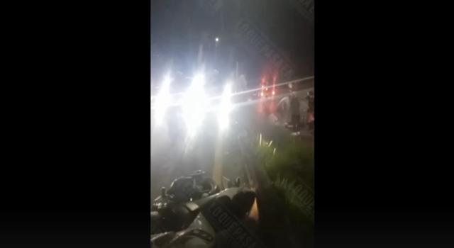 Video: accidente bajando del aeropuerto deja dos personas gravemente heridos