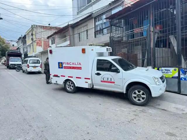 Mujer encuentra cuerpo sin vida de su pareja colgado a una viga en Floridablanca