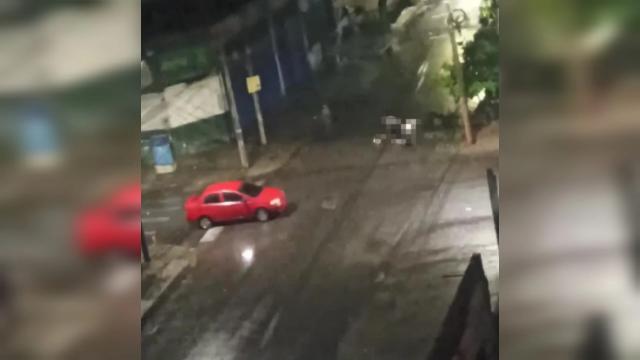Omisión del pare, las causas del accidente que dejó un motociclista herido