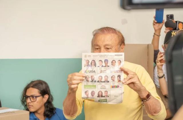 Escándalo de Vitalogic: Condenan a Rodolfo Hernández por direccionar contrato a cambio de coima a su hijo