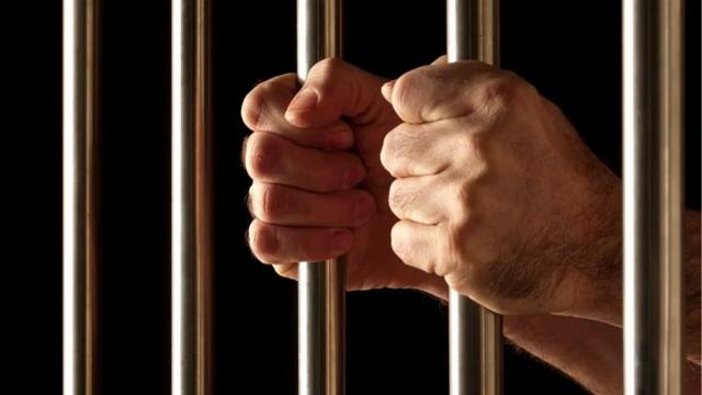 Condenan a 20 años de cárcel al hombre que dejó a su ex al borde de la muerte, tras propinarle 12 puñaladas, en Santander