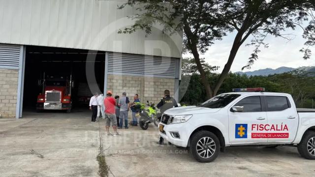 Encuentran cuerpo en descomposición en un camión cargado de maíz en Bucaramanga