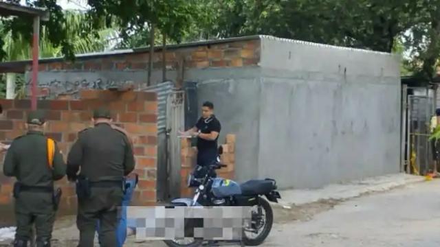 Atentado sicarial en Santander: Hombre fue abatido y su cuerpo quedó en la vía