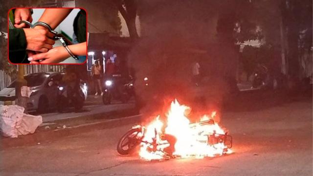 Hombre apuñaló a su expareja y la comunidad le quemó la motocicleta