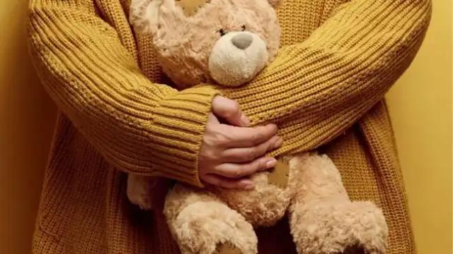 Padre desesperado denuncia rapto de su hija y enfrenta barrera por paro del ICBF