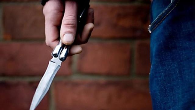 Joven de 16 años fue apuñalado en Cristal Bajo en extrañas circunstancias