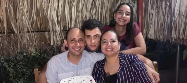 Extorsión en velación: comunidad religiosa intimidada durante acto fúnebre