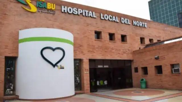 Jóvenes ingresan al Hospital Local del Norte tras ser heridos con arma de fuego