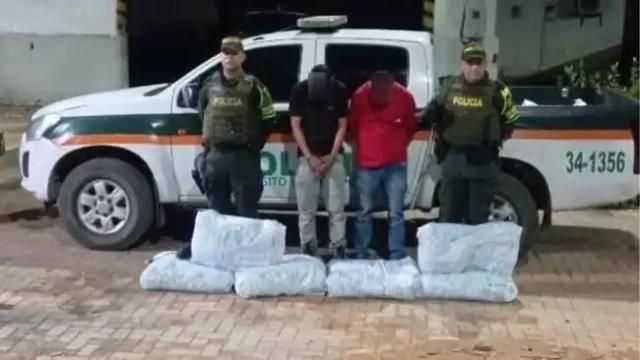 Intentaron huir con la carga de un camión pero fueron capturados en flagancia