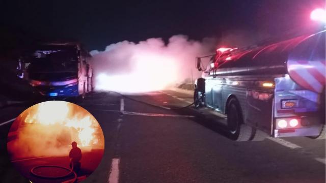 Bus intermunicipal se incendia en la vía Bogotá-Tunja sin dejar heridos