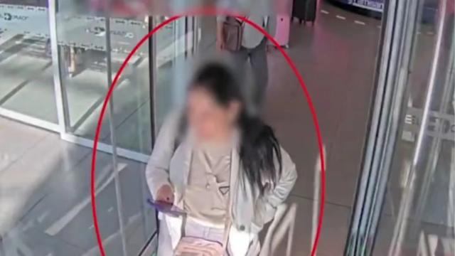 Mujer capturada con más de mil millones de pesos en una bolsa de donas