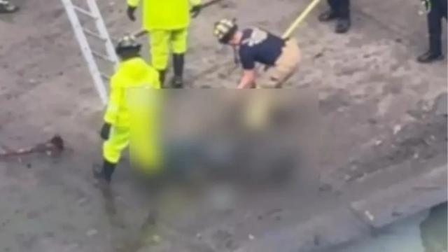 Apareció cuerpo flotando en misteriosas circunstancias en un caño