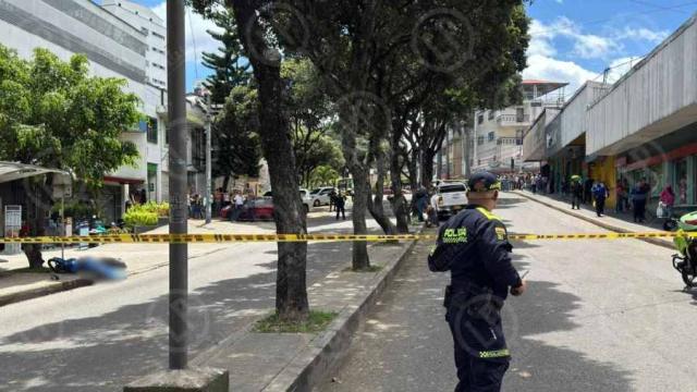 Video: funcionario del ejército dio de baja a un hombre que pretendía junto a su cómplice cometer un hurto