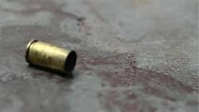 Mujer murió al recibir un balazo mientras observaba una pelea desde su balcón