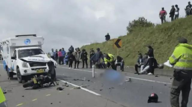 Motociclista murió tras ser chocado por ambulancia que iba en contravía
