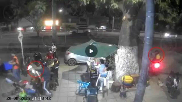 Video: Le arrancan cadena de oro frente a su esposa y su bebé en Girón