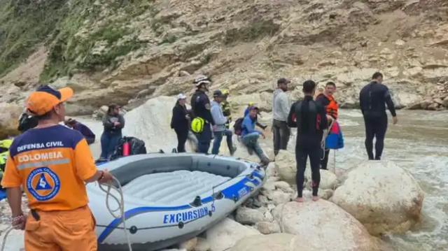 Doble tragedia: bombero fue arrastrado por un río mientras buscaba a niña