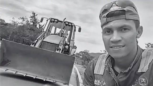 Elías murió en derrumbe manejaba maquinaria en vía Bucaramanga–Matanza