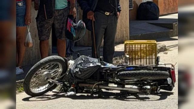 En cuestión de segundos, la Calle Real fue escenario del último recorrido de Arévalos Linares.