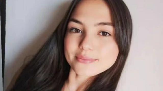 Impactante hallazgo en carretera: joven apareció muerta a un costado de la vía